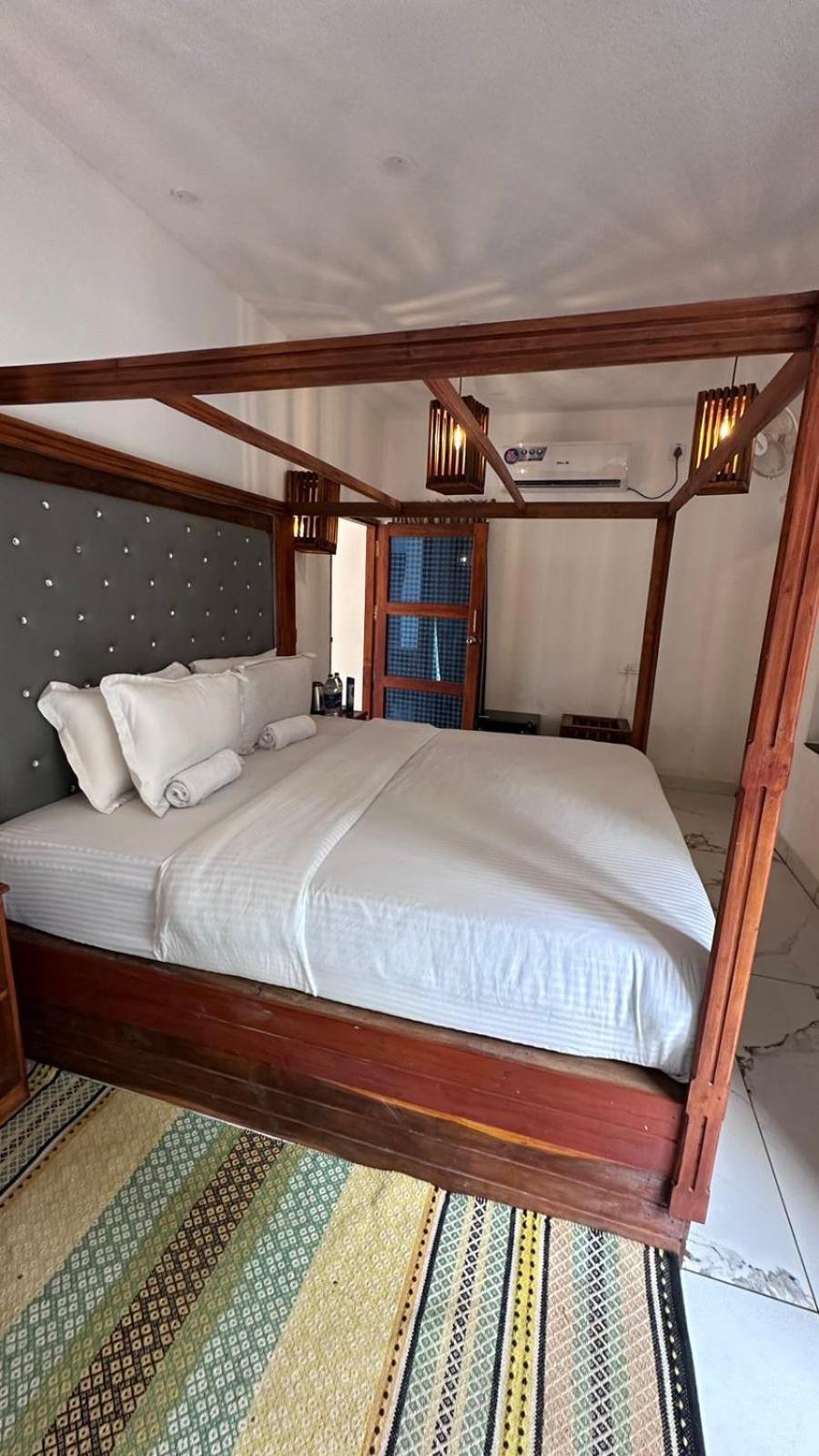 バルカラ Nidra By Sarwaa Bed & Breakfast エクステリア 写真
