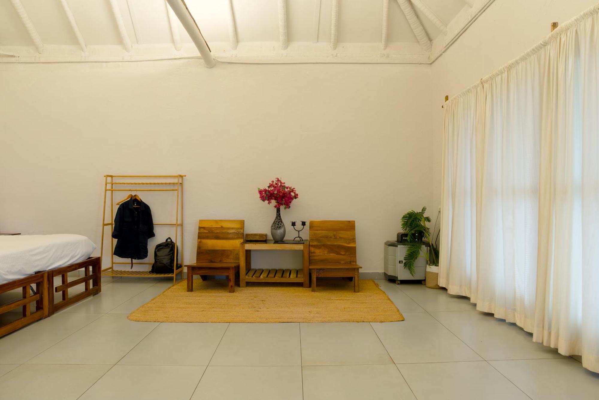 バルカラ Nidra By Sarwaa Bed & Breakfast エクステリア 写真