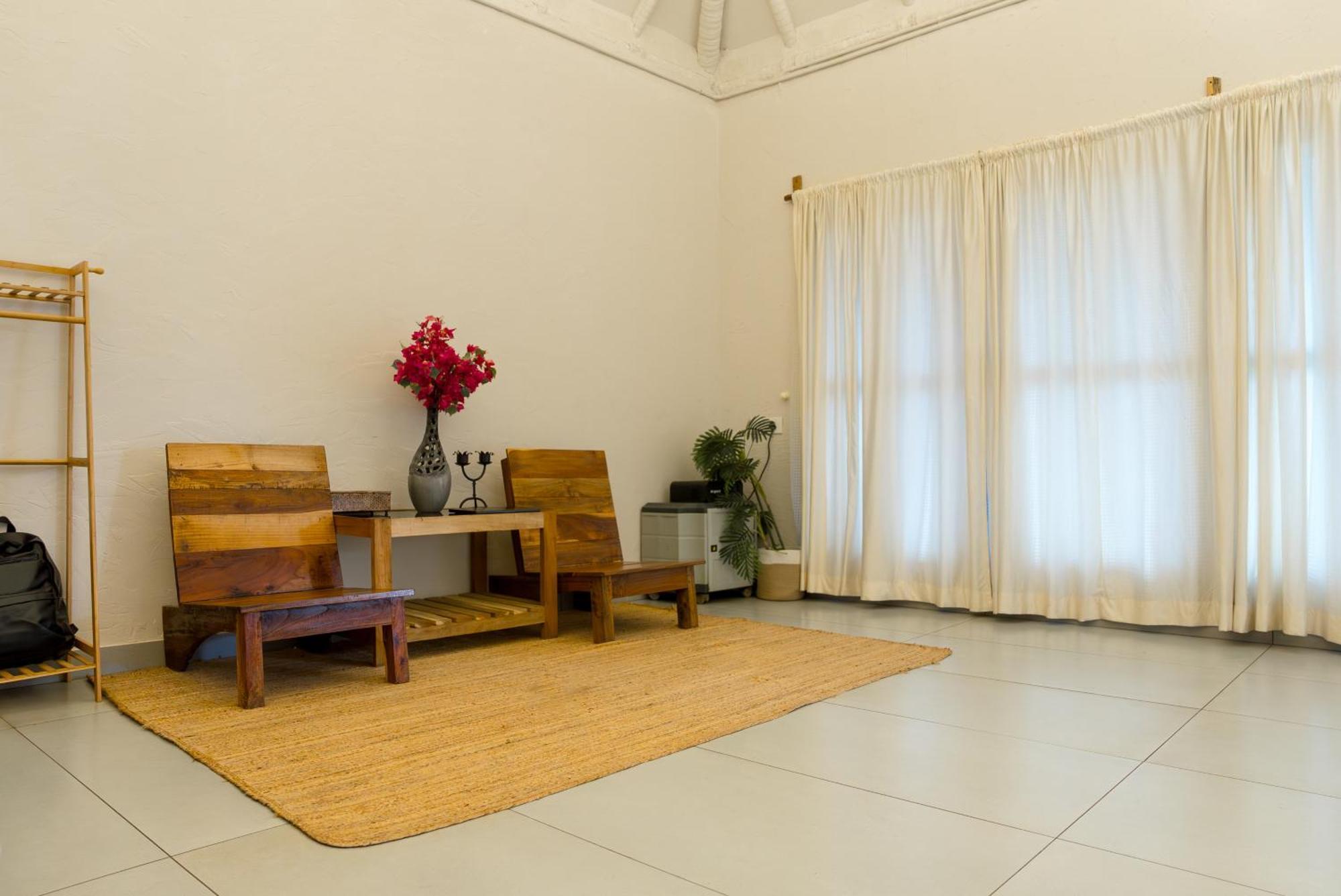 バルカラ Nidra By Sarwaa Bed & Breakfast エクステリア 写真